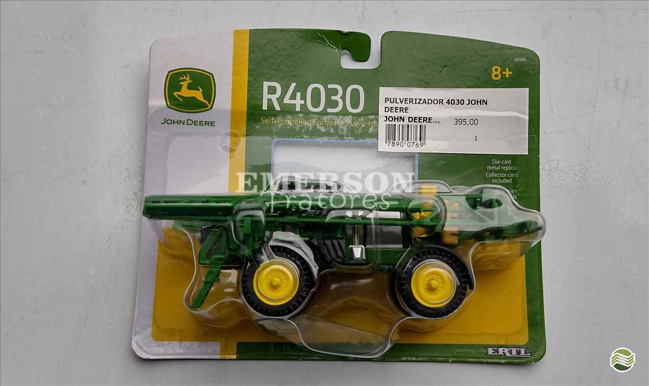 ponta-grossa%2fpr%2fminiaturas%2fpulverizador%2fjohn-deere%2fjohn-deere-m4030%2femerson-tratores%2f14485